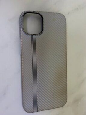 Sleek Gray Carbon Fiber Stripe Case